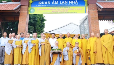 Thượng bảng Điểm sinh hoạt tôn giáo tập trung Quan Âm Lan Nhã