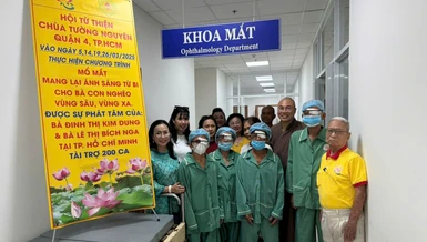Bệnh nhân được tài trợ phẫu thuật mắt bằng máy phaco do y bác sĩ Bệnh viện An Bình thực hiện