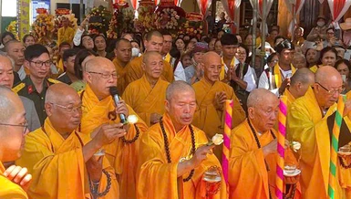 Lâm Đồng: Lễ đặt đá xây dựng chùa Phước Sơn tại xã Rô Men