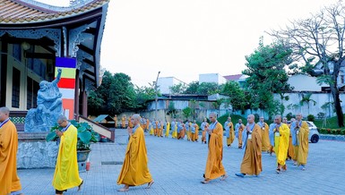 Giới tử Đại giới đàn Trí Tấn 