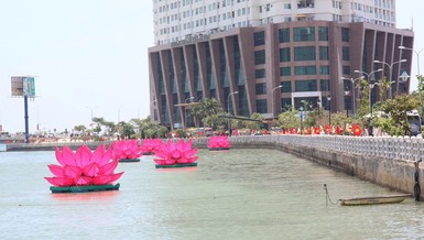 7 đóa sen hồng Kính mừng Đại lễ Vesak Liên Hiệp Quốc 2025, Đại lễ Phật đản Phật lịch 2569 của Phật giáo tỉnh Khánh Hòa