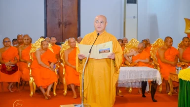 Hòa thượng Thích Huệ Thông thay mặt phái đoàn GHPGVN đọc thư phân ưu của Trưởng lão Hòa thượng Thích Thiện Nhơn
