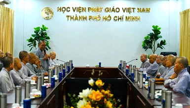 Chư Ni họp thống nhất nhân sự Phân ban Ni giới TP.HCM nhiệm kỳ 2022-2027 - Ảnh: Bản Thành