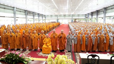 Hòa thượng Thích Lệ Trang thăm Tăng Ni sinh Học viện Phật giáo VN tại TP.HCM (Phật lịch 2567)