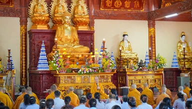 Hòa thượng Thích Bảo Nghiêm có thời pháp cho chư Tăng Ni, Phật tử tại Trung tâm Văn hóa Phật giáo tỉnh Hà Tĩnh