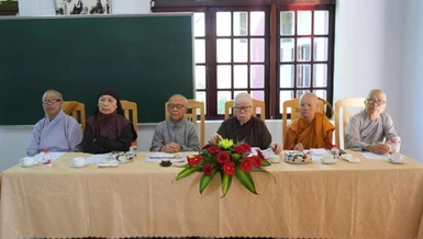 Chư Ni chủ tọa buổi họp rà soát công tác tổ chức Đại lễ tưởng niệm Đức Thánh Tổ Ni Đại Ái Đạo