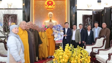 Đoàn Ban Trị sự Phật giáo tỉnh Lâm Đồng chúc Tết lãnh đạo Ủy ban Nhân dân tỉnh 