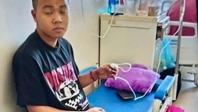 Nhà nghèo, con bị ung thư xương