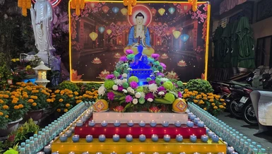 Tôn tượng Đức Phật Dược Sư tại Quan Âm tu viện