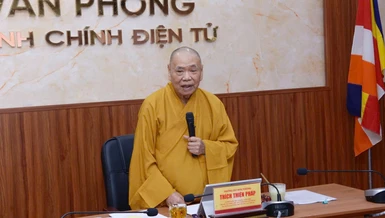 Trưởng lão Hòa thượng Thích Thiện Pháp chủ trì buổi họp sáng nay với đại diện 3 Ban Trị sự tỉnh, thành phố - Ảnh: Bảo Toàn/BGN