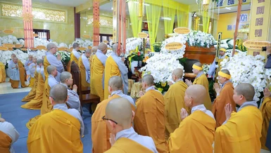 Phân ban Ni giới T.Ư viếng tang Ni trưởng Thích nữ Hải Nghĩa