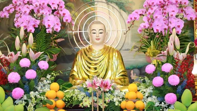 Tôn tượng Đức Thánh Tổ Ni Đại Ái Đạo - Kiều Đàm Di tại tổ đình Từ Nghiêm