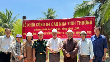 Viện Chuyên Tu và Bộ Tư lệnh TP.HCM bàn giao 4 căn nhà “Tình nghĩa quân - dân”