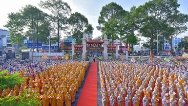 Dấu ấn Đại lễ Phật đản tại Việt Nam Quốc Tự - Ảnh: Quảng Đạo/BGN