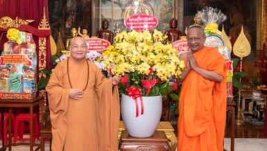 Trưởng lão Hòa thượng Thích Thiện Nhơn chúc Tết đến chư Tăng, đồng bào Khmer tại TP.HCM