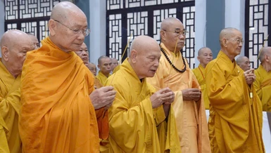 Chư vị giáo phẩm tưởng niệm Đại lão Hòa thượng Thích Trí Thủ - Ảnh: Bảo Toàn/BGN