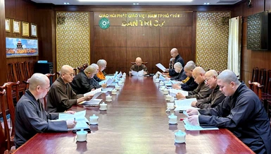 Chư tôn đức họp thống nhất công tác tổ chức Đại giới đàn Thanh Kiểm Phật lịch 2570, vào sáng nay, 20-4-2026, tại Việt Nam Quốc Tự - Ảnh: M.Thuận