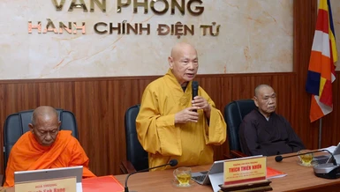 Trưởng lão Hòa thượng Thích Thiện Nhơn chủ trì buổi họp