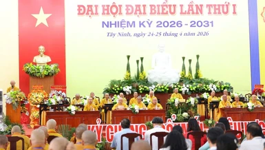 Chư tôn đức tham dự Lễ kỷ niệm 45 năm thành lập GHPGVN - Ảnh: Ban TT-TT Phật giáo tỉnh Tây Ninh