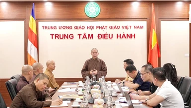 Thượng tọa Thích Thanh Tuấn chủ trì buổi sơ kết về phối hợp tuyên truyền về an toàn giao thông