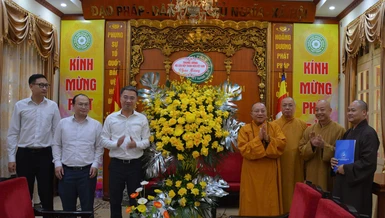 Trung ương Hội Liên hiệp Thanh niên VN chúc mừng Phật đản đến chư tôn đức Hội đồng Trị sự