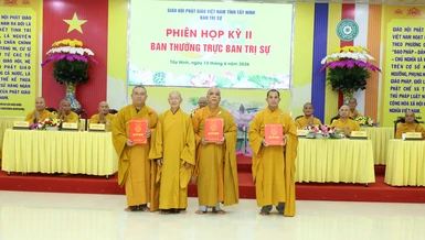 Ban Trị sự Phật giáo tỉnh trao quyết định bổ nhiệm trụ trì 3 tự viện trên địa bàn tỉnh