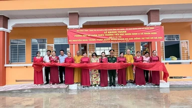 Cắt băng khánh thành, đưa vào sử dụng phòng học mang tên Vũ Xuân Thiều
