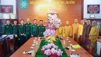 Bộ Chỉ huy Quân sự tỉnh Lâm Đồng thăm và chúc mừng Vu lan đến Ban Trị sự Phật giáo tỉnh