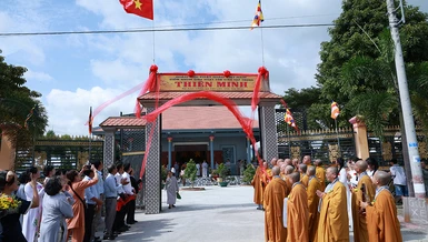 Thượng bảng Điểm sinh hoạt tôn giáo tập trung Thiên Minh, xã Tân Lân