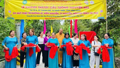 Cắt băng khánh thành cầu Tường nguyên 602 tại xã Quới Thiện