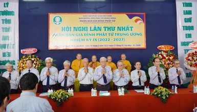 Niệm Phật cầu gia hộ