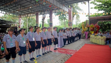 Ban Quản trại Lục Hòa XIII thuộc Phân ban Gia đình Phật tử TP.HCM ra mắt và nhận quyết định