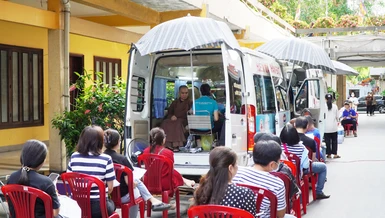 Chư Tăng và Phật tử hiến máu nhân đạo cứu người tại chùa Vĩnh Nghiêm