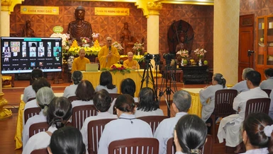 Khai giảng lớp học giới Bồ-tát tại chùa Minh Đạo (Q.3, TP.HCM)
