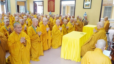 Chư Tăng GHPGVN Q.10 tác pháp Tự tứ, kết thúc khóa An cư kiết hạ Phật lịch 2568 