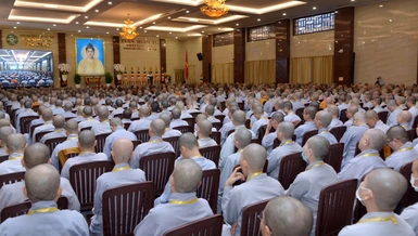 Tăng Ni trong Tuần huân tu và Khóa bồi dưỡng trụ trì năm 2024 tại Việt Nam Quốc Tự