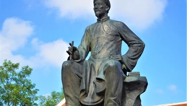  Hiểu về Phân kinh Thạch đài của Nguyễn Du