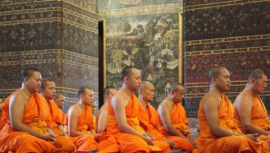 "Bất cứ con ăn ở nơi nào, hãy chăm sóc nó như nhà của con. Như thế, con có thể tìm thấy hạnh phúc bất cứ nơi nào con sống và bất cứ nơi nào con đến"