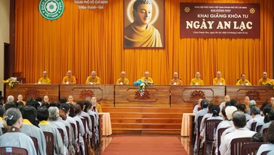 Lễ khai giảng khóa tu Ngày an lạc tại chùa Thanh Tâm (H.Bình Chánh, TP.HCM)