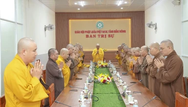 Niệm Phật cầu gia hộ
