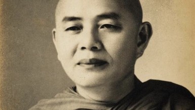 Trưởng lão Hòa thượng Thích Minh Châu (1918-2012), Phó Pháp chủ Hội đồng Chứng minh, Viện trưởng sáng lập Viện Nghiên cứu Phật học VN
