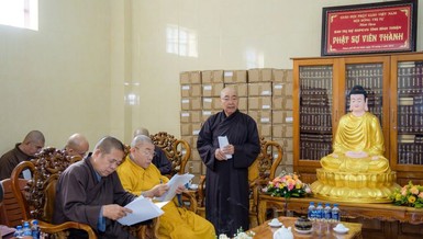 Hòa thượng Thích Minh Nhật, Ủy viên Hội đồng Trị sự, Trưởng ban Trị sự GHPGVN tỉnh Lâm Đồng chủ trì phiên họp