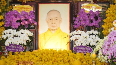 Di ảnh Trưởng lão Hòa thượng Thích Thanh Kiểm được tôn trí tại tổ đường tổ đình Vĩnh Nghiêm