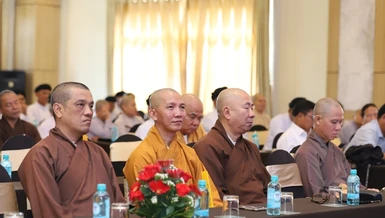Chư tôn đức Ban Trị sự GHPGVN tỉnh Đắk Lắk tham dự hội nghị
