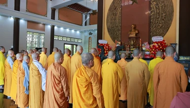 Thành kính tưởng niệm anh linh các anh hùng liệt sĩ đã vị quốc vong thân