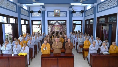 Niệm Phật cầu gia hộ