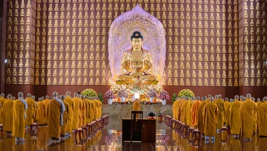 Trên tinh thần giới luật, an cư còn có một ý nghĩa khác quan trọng hơn, nó liên quan đến sinh mạng của Tăng. Đó là củng cố và duy trì tính thanh tịnh và hòa hợp của đoàn thể đệ tử xuất gia của Phật - Ảnh: Nhân Hòa