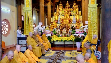 Chư tôn đức trường hạ thiền viện Trúc Lâm Tây Nguyên trang nghiêm lễ Tự tứ