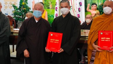 Trao quyết định chuẩn y nhân sự các ban chuyên môn trực thuộc Ban Trị sự Phật giáo quận 6
