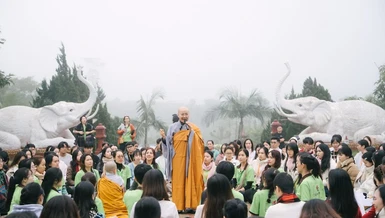 Ni sư Thích nữ Huệ Dâng chia sẻ đầy xúc động về hành trình 15 năm gieo mầm thiện lành cho thế hệ trẻ